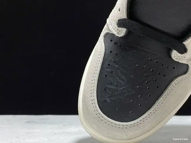 HYPE 555088-018 Jordan OG Air Grey Neutral 1 High Retro 0422